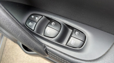Nissan Qashqai 1.3 DiG-T Acenta Premium 5dr Petrol Hatchback